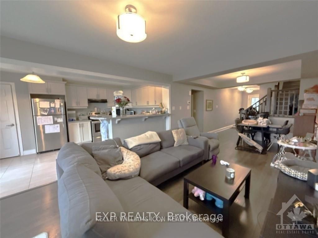 113 Cranesbill Road Property Photo 4