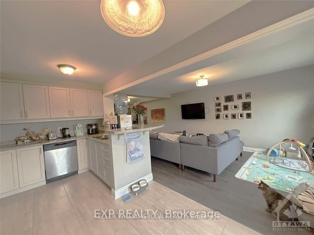 113 Cranesbill Road Property Photo 6