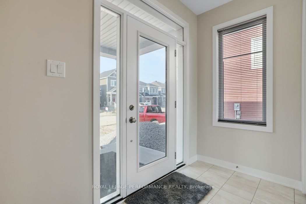 119 Hackamore Crescent Property Photo 4