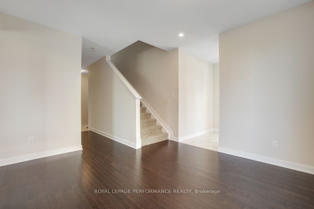 119 Hackamore Crescent Property Photo 7