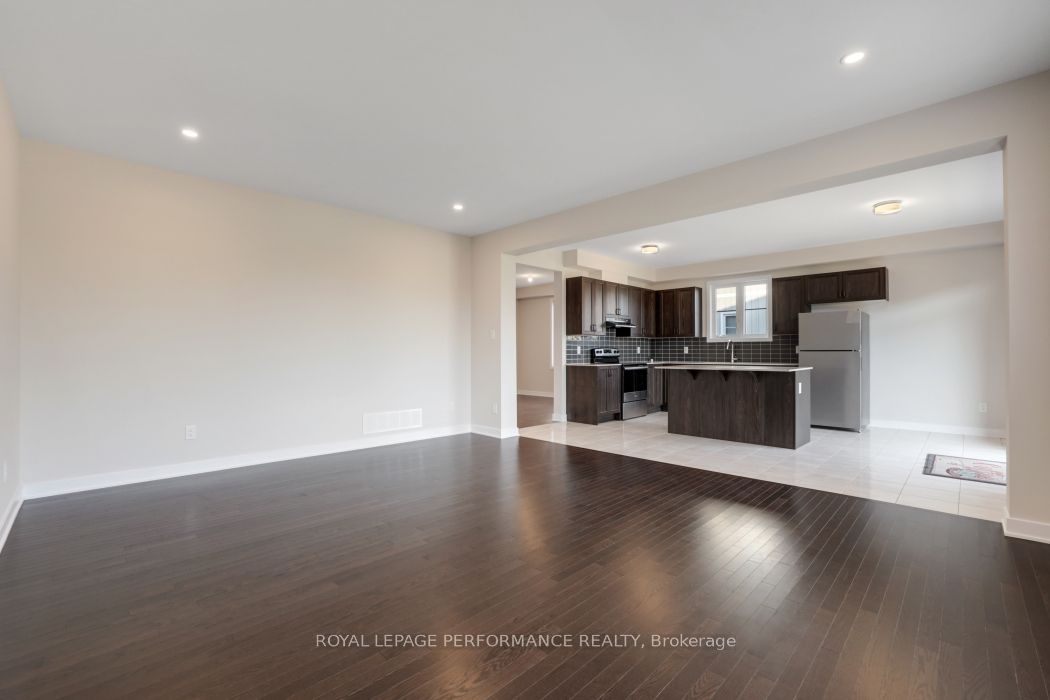 119 Hackamore Crescent Property Photo 15