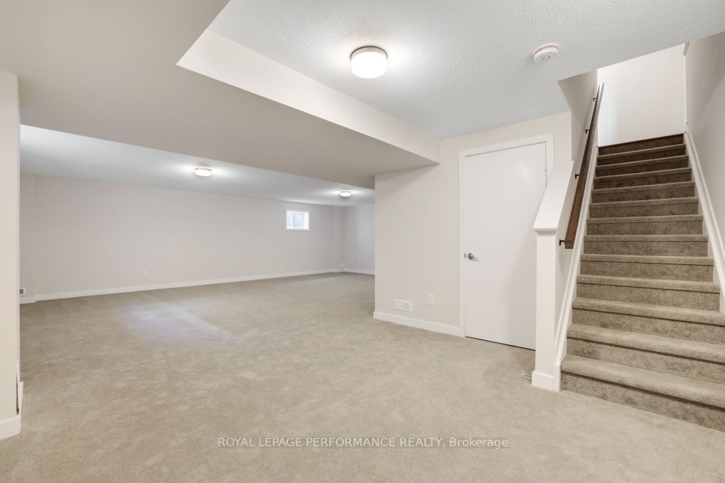 119 Hackamore Crescent Property Photo 35
