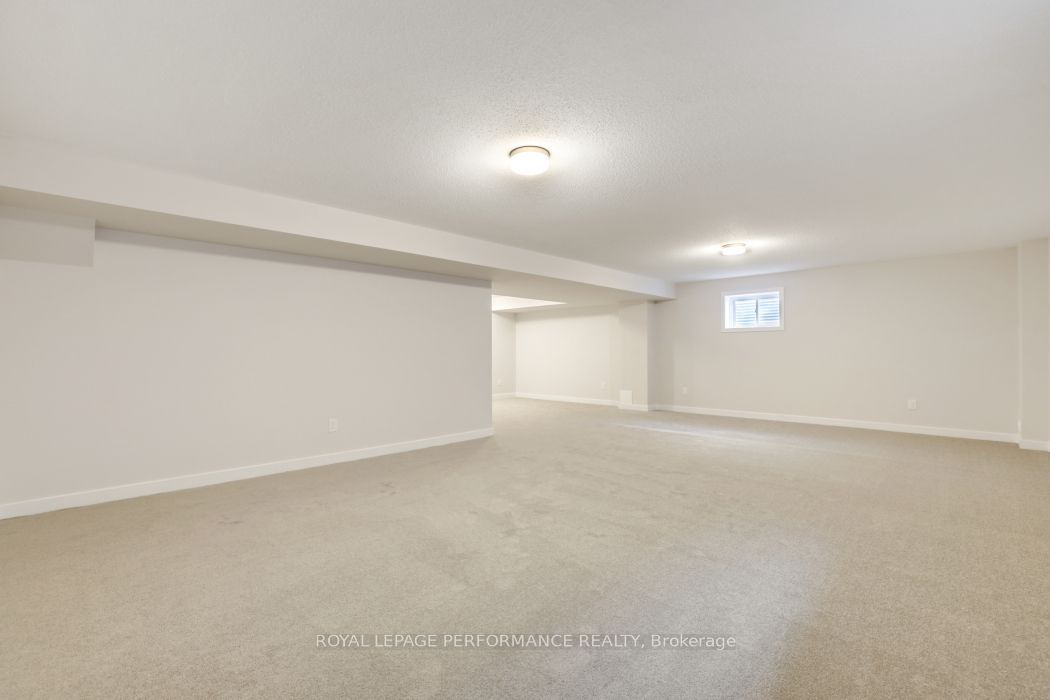 119 Hackamore Crescent Property Photo 37