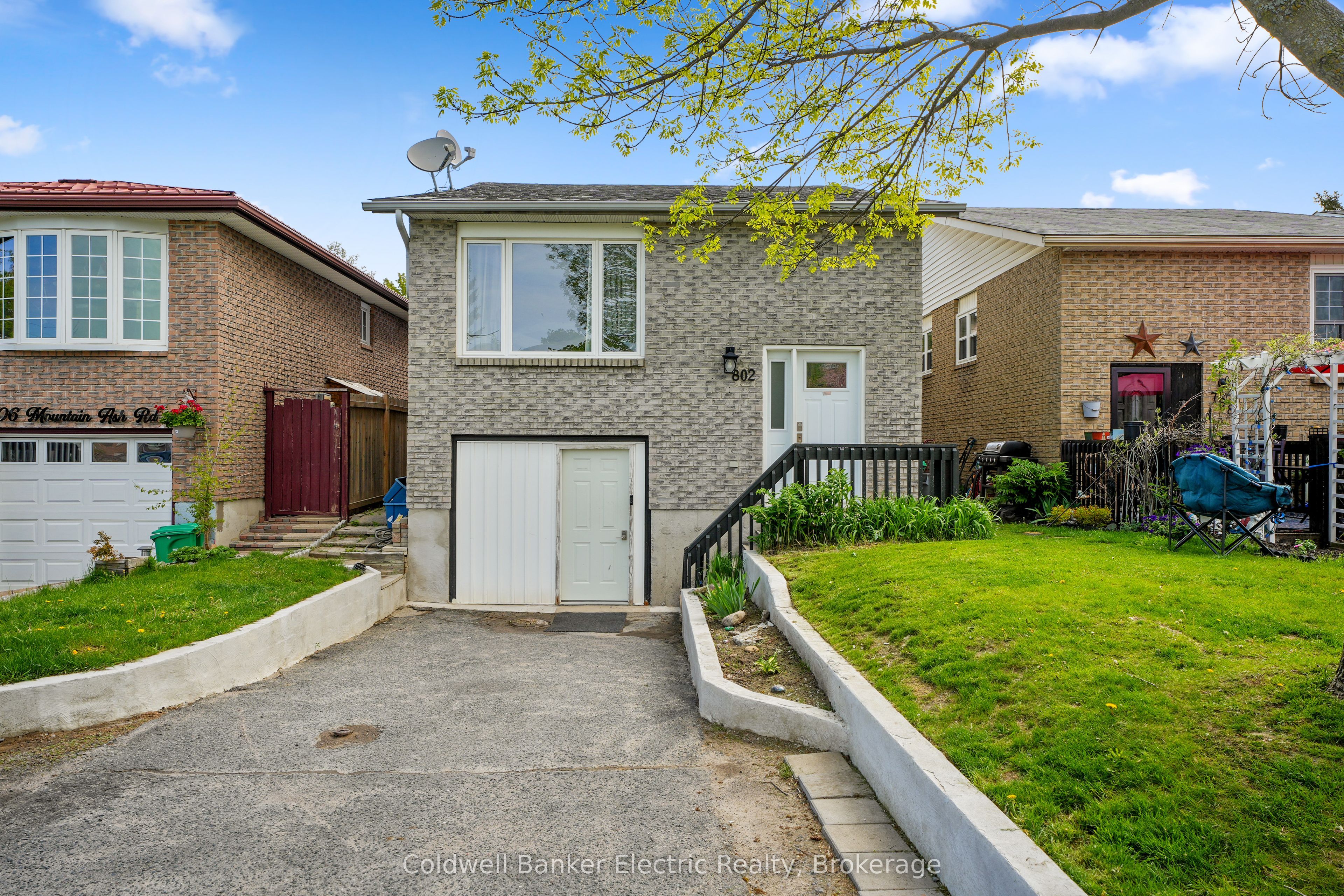 802 Mountain Ash Road Property Photo 1