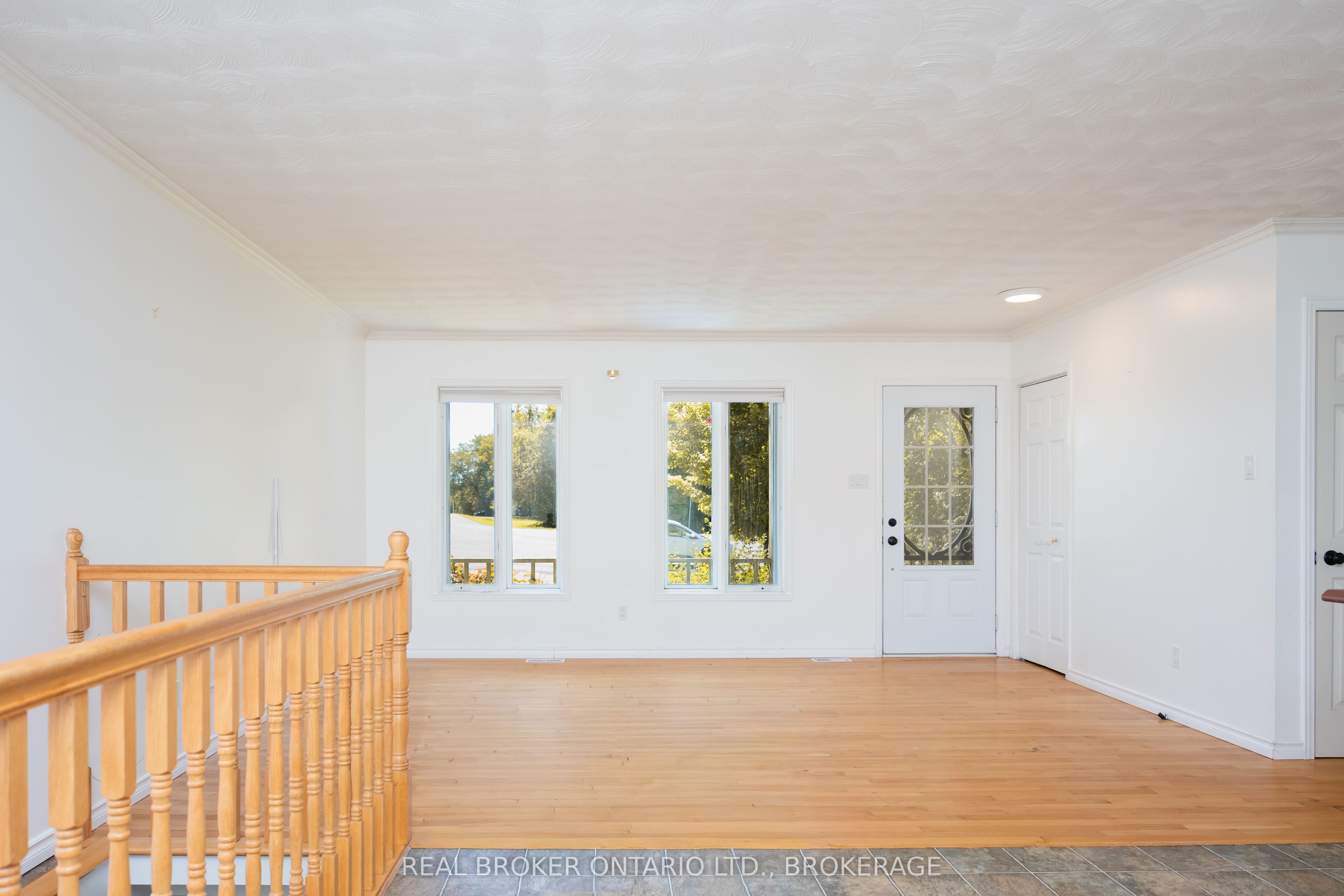 4057 Lefebvre Street Property Photo 5