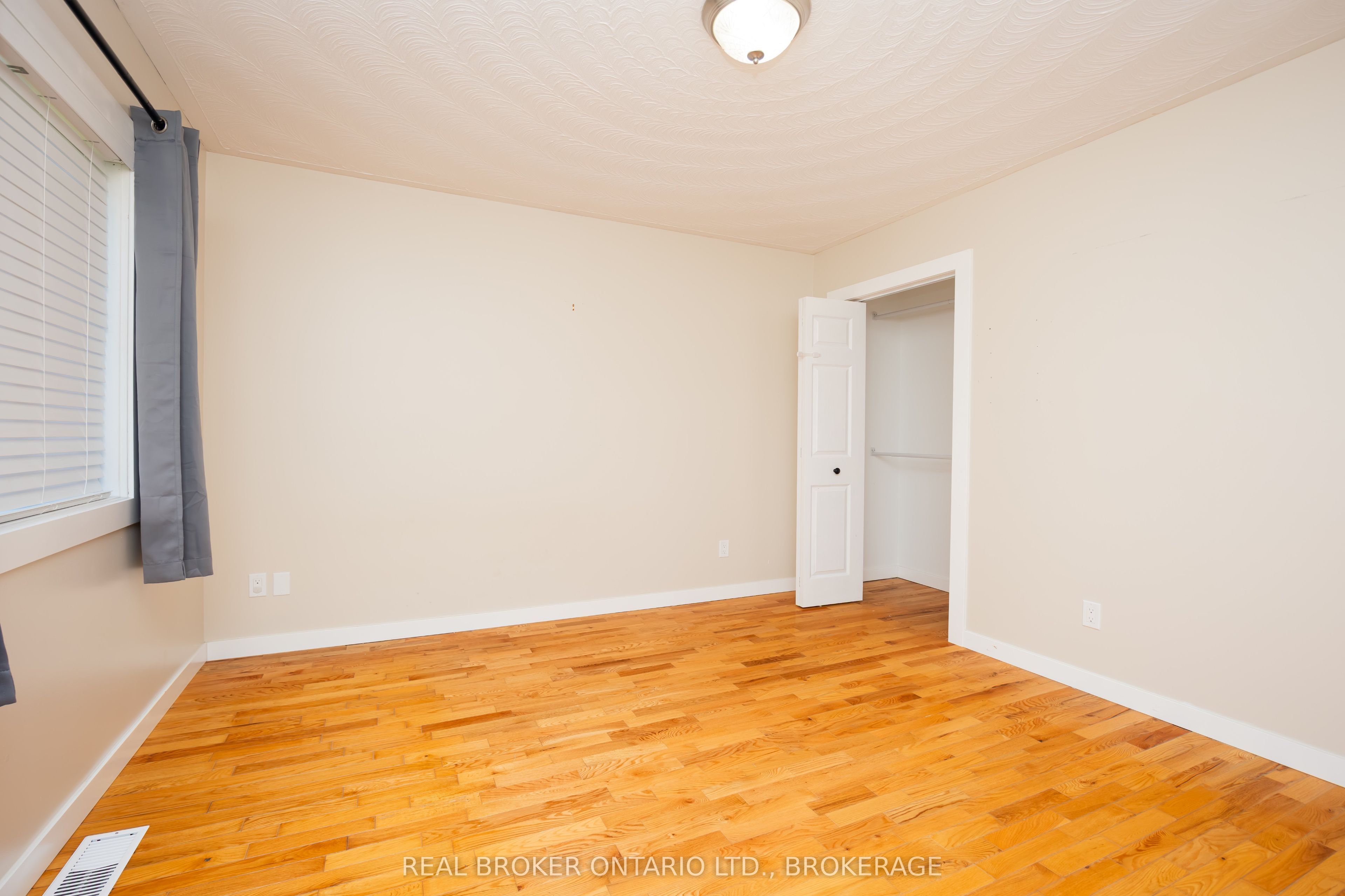 4057 Lefebvre Street Property Photo 14