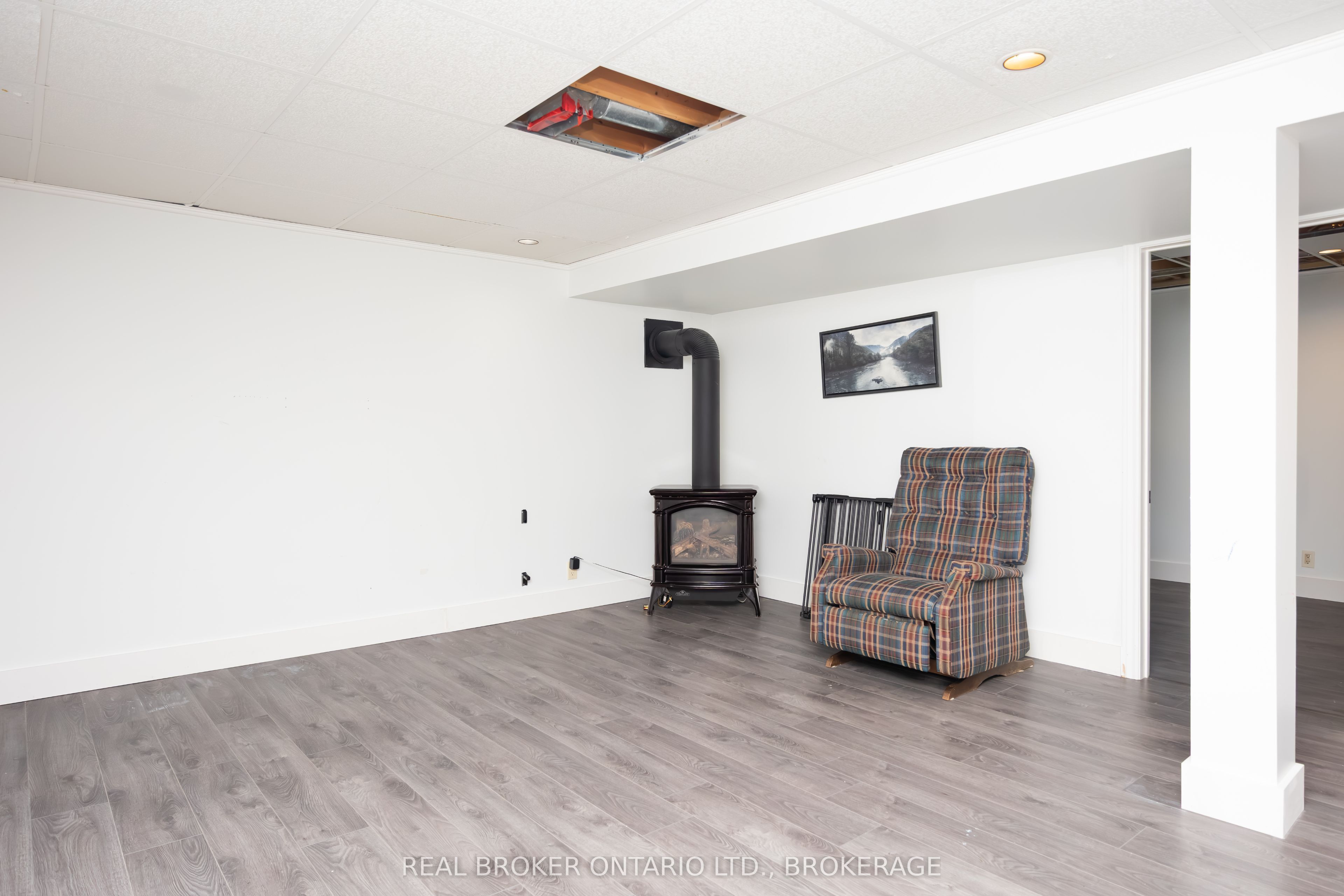 4057 Lefebvre Street Property Photo 29