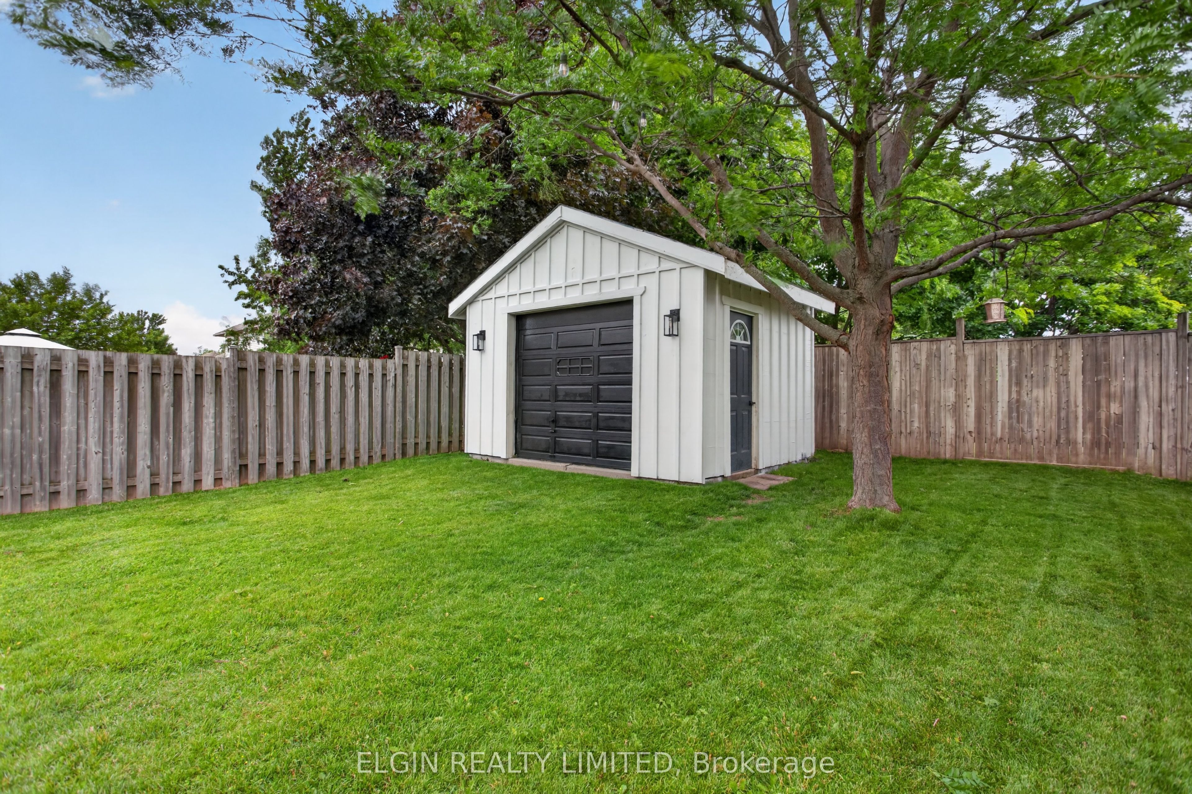27 Cook Crescent Property Photo 39