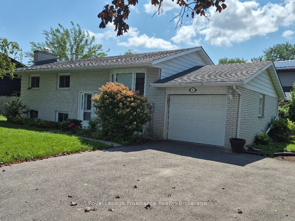 4 O'neil Crescent Property Photo 3