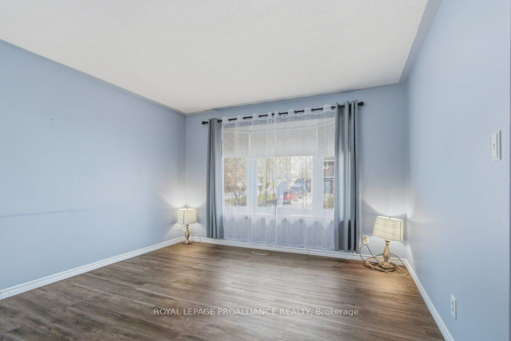 4 O'neil Crescent Property Photo 5