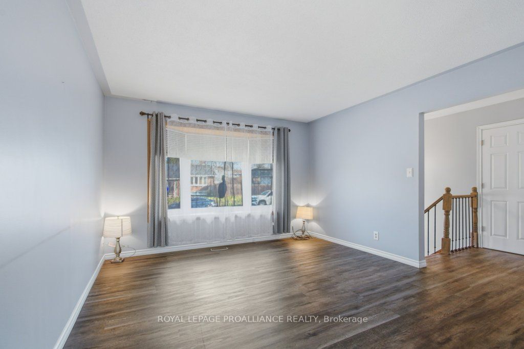 4 O'neil Crescent Property Photo 6