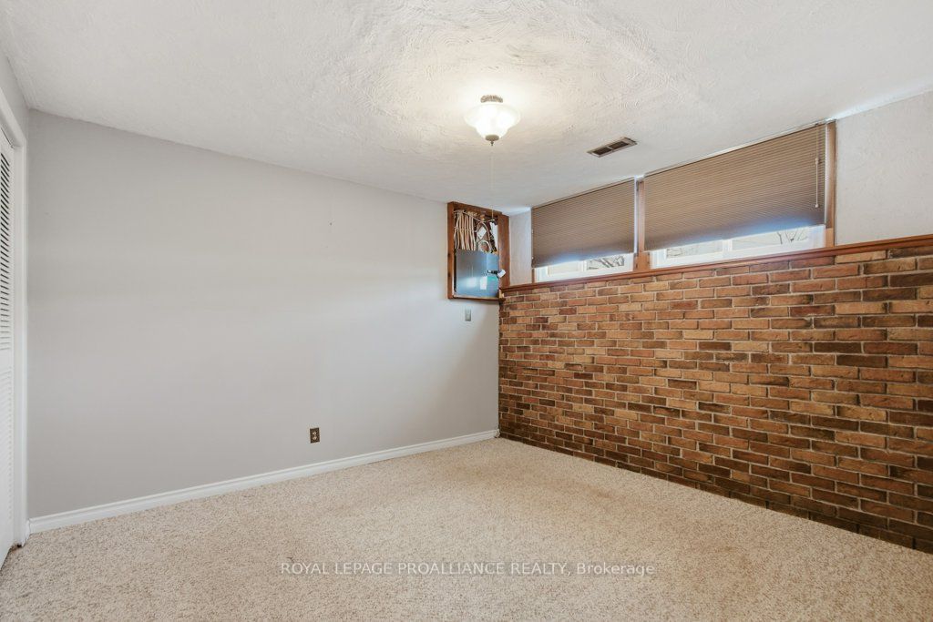 4 O'neil Crescent Property Photo 22