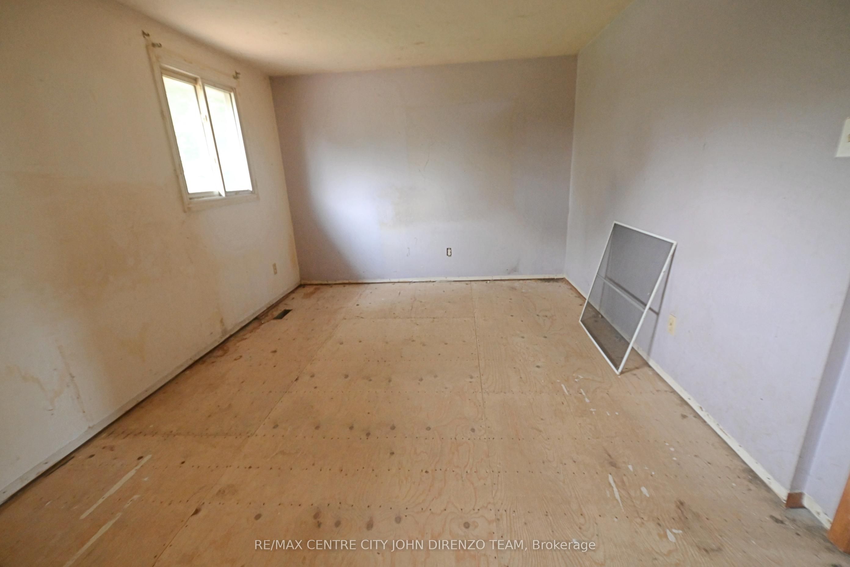 83 Confederation Drive Property Photo 4