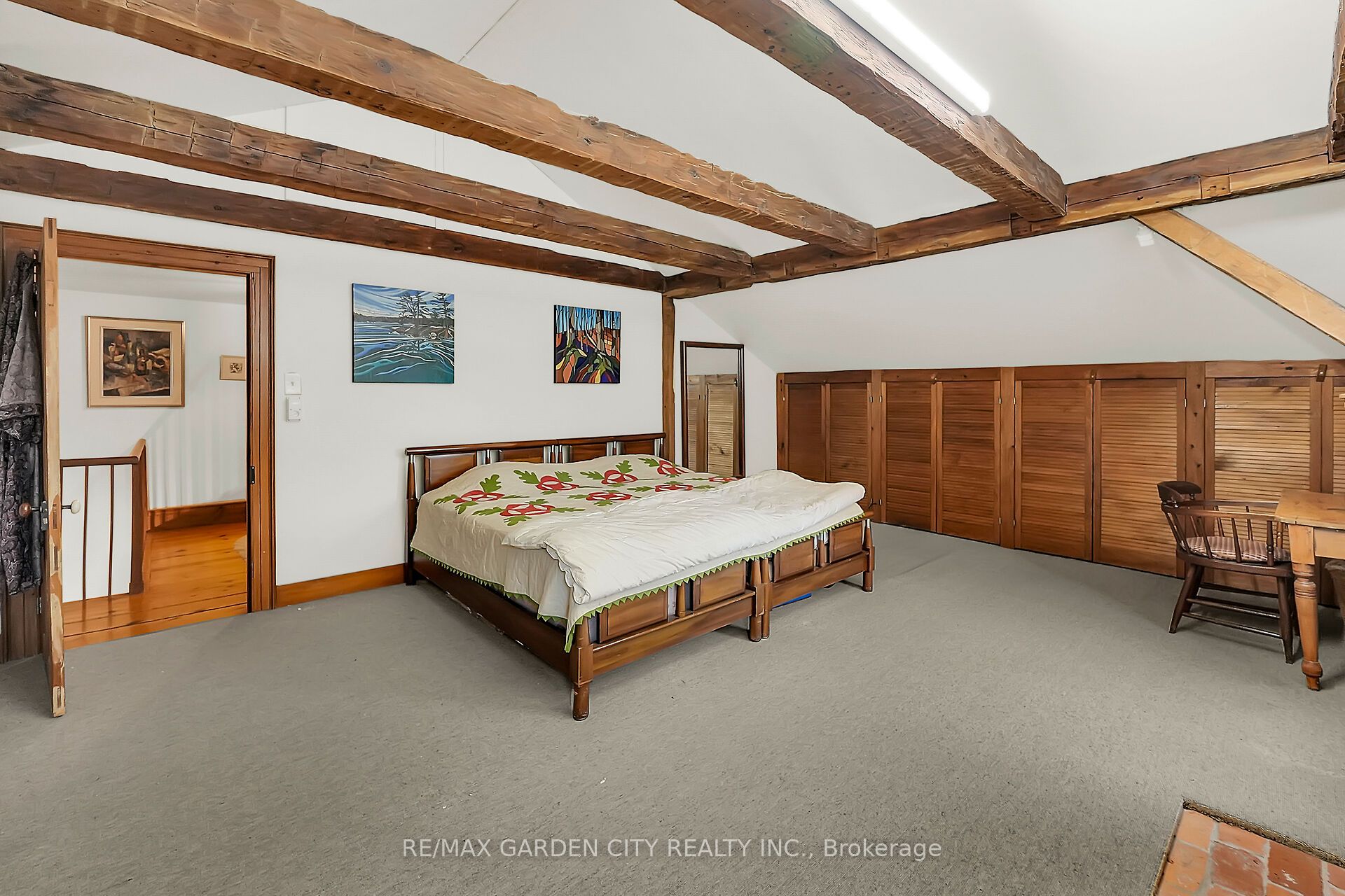 2432 Seburn Road Property Photo 21