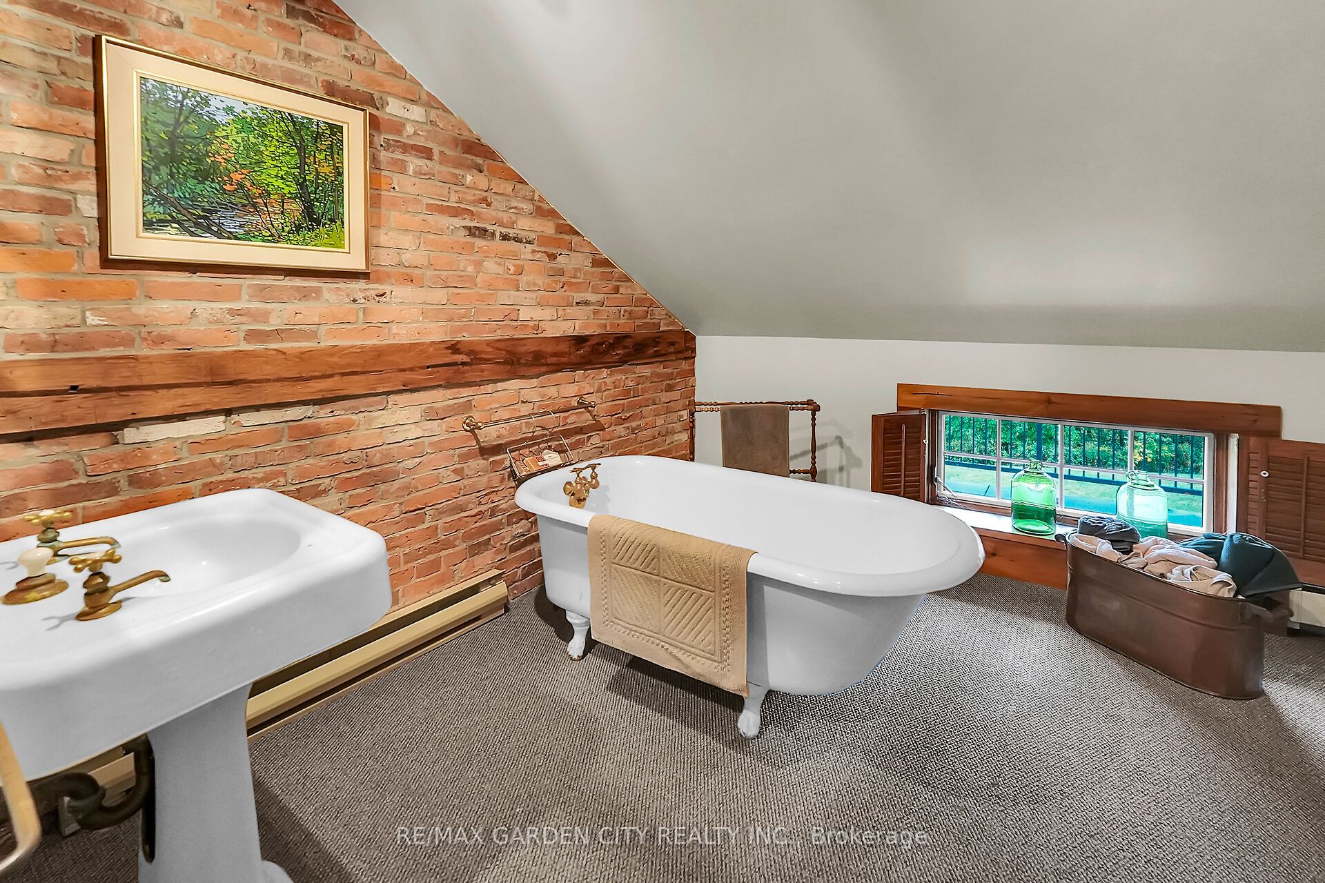 2432 Seburn Road Property Photo 26
