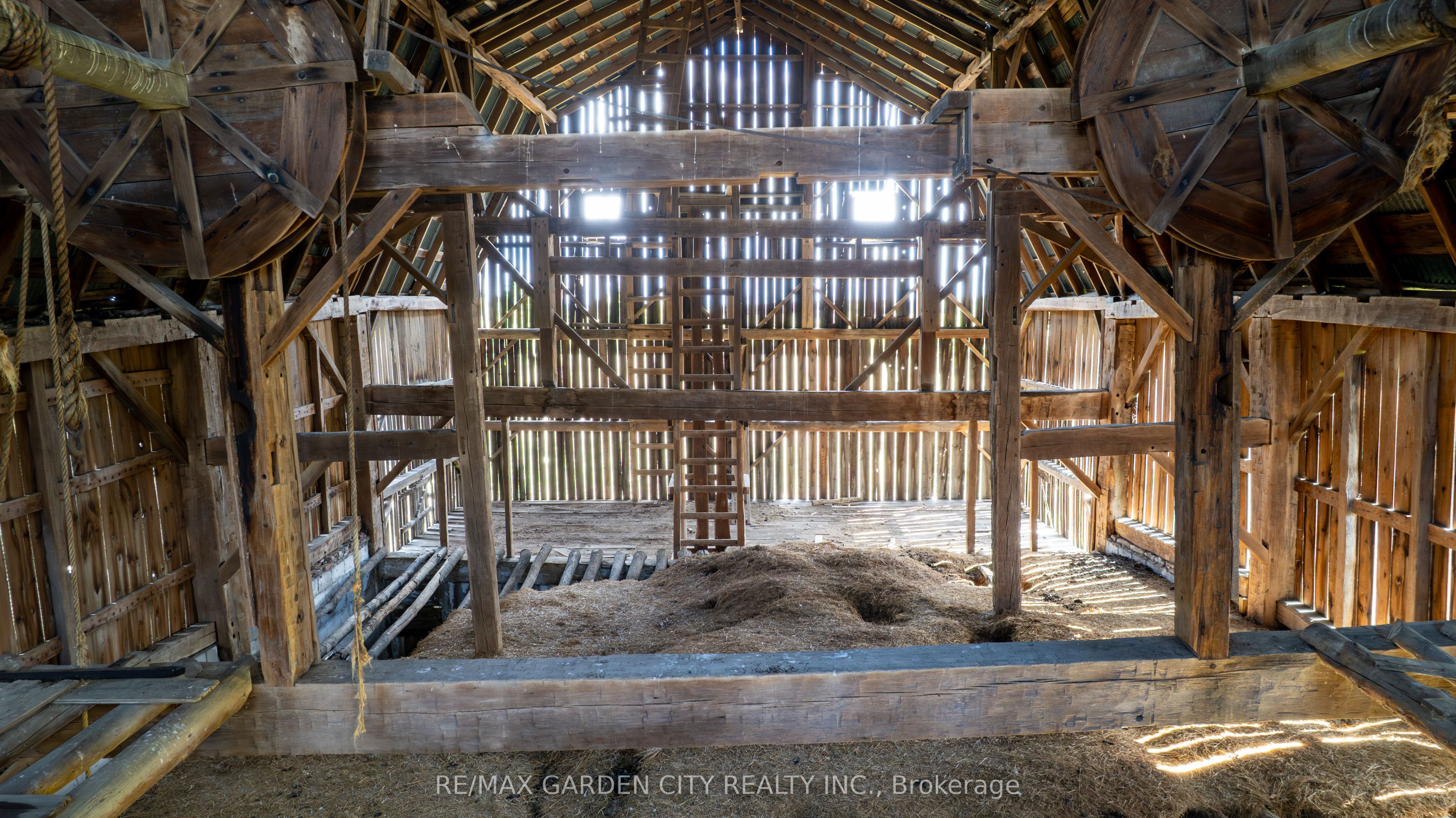 2432 Seburn Road Property Photo 34