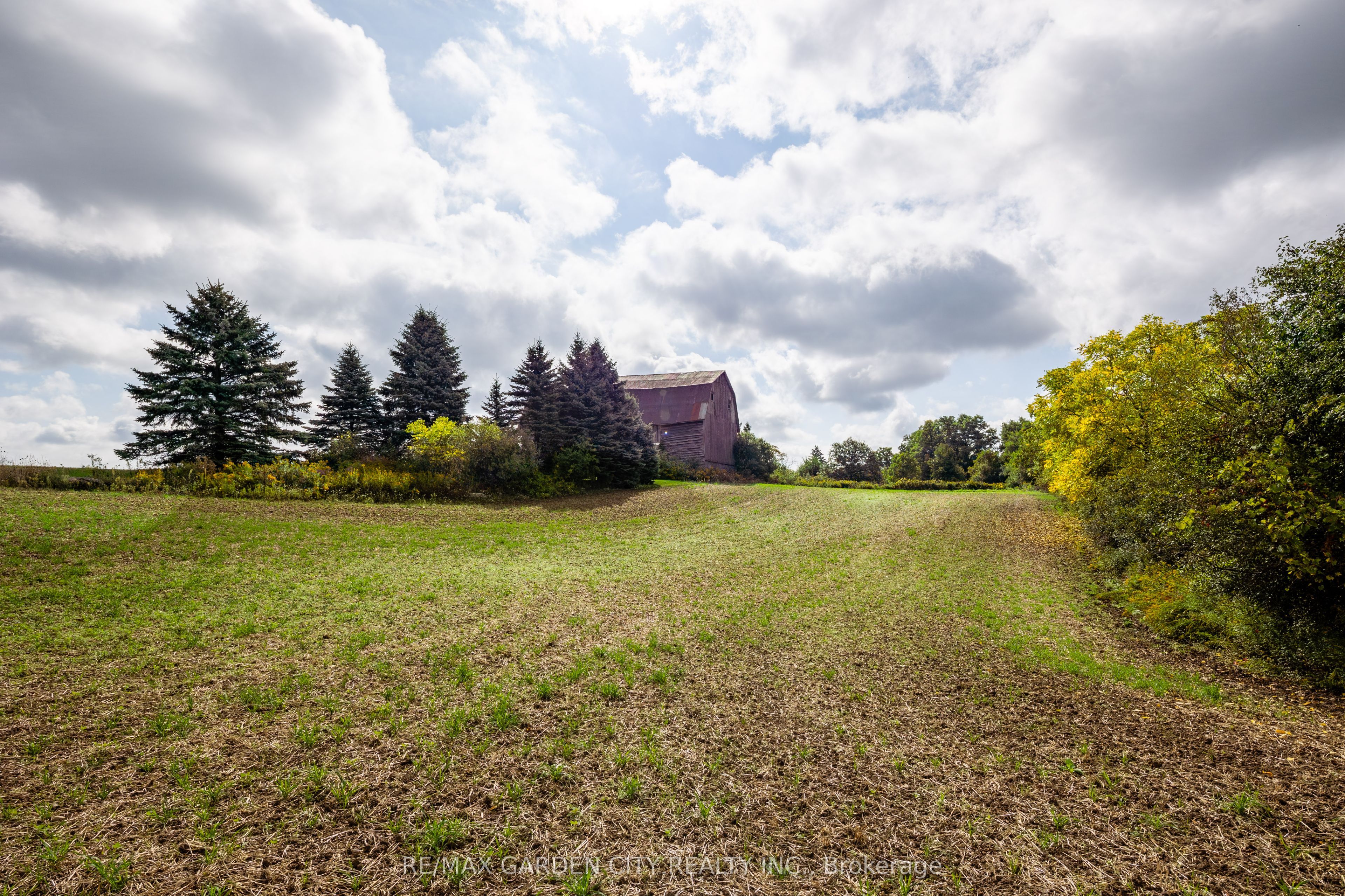 2432 Seburn Road Property Photo 43