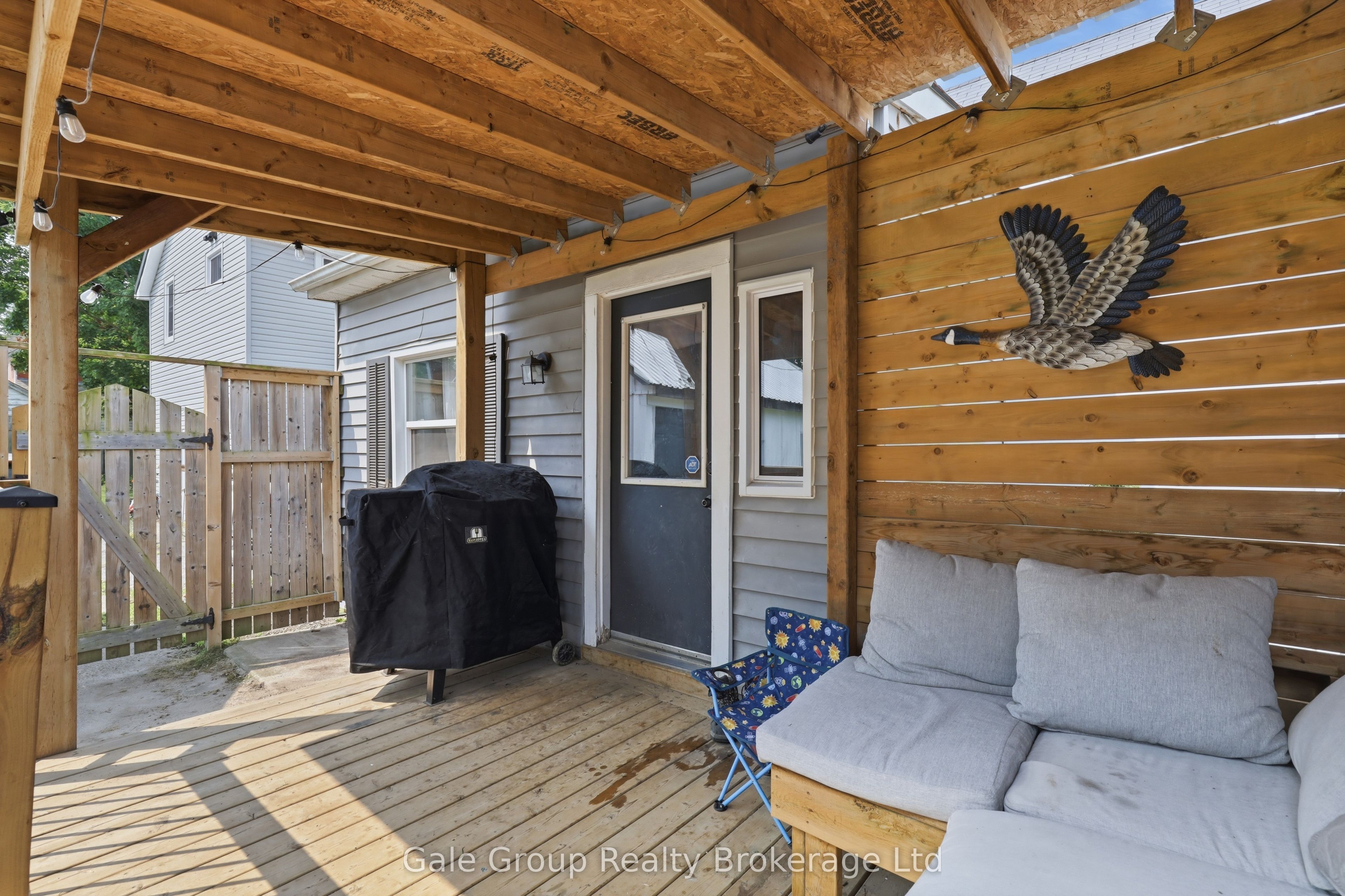 32 West Avenue Property Photo 36
