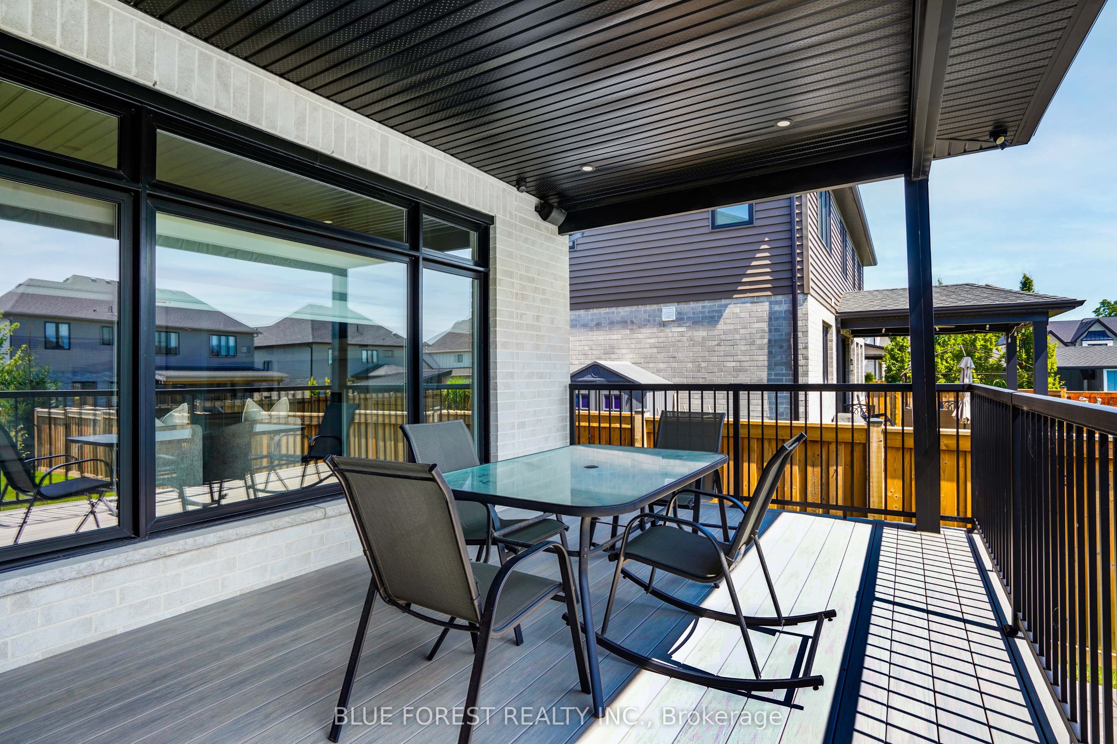 424 Warner Terrace Property Photo 40