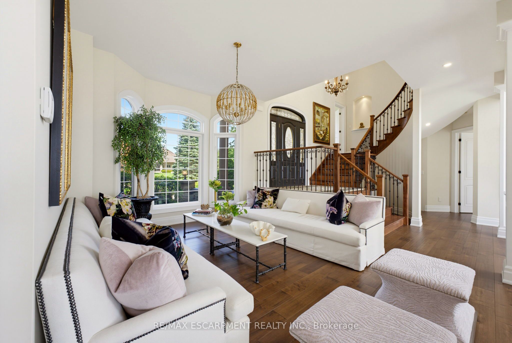 46 Sandy Shore Boulevard Property Photo 8