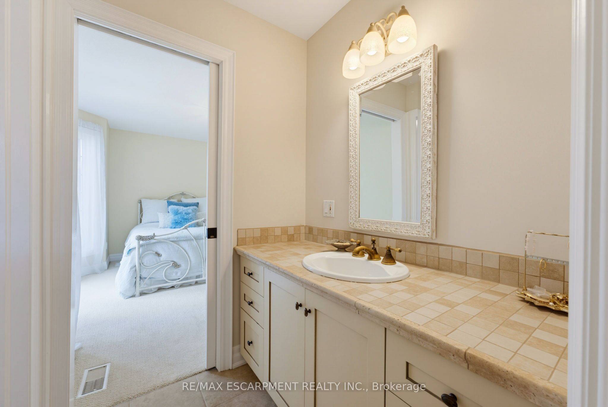 46 Sandy Shore Boulevard Property Photo 29