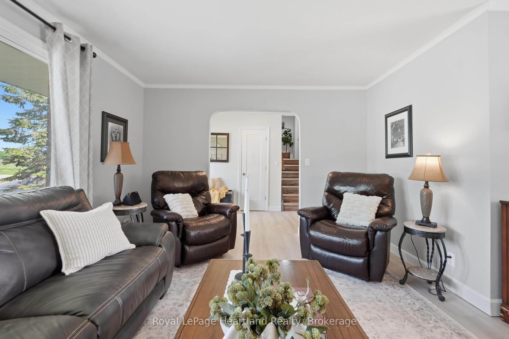 36589 Dunlop Drive Property Photo 7