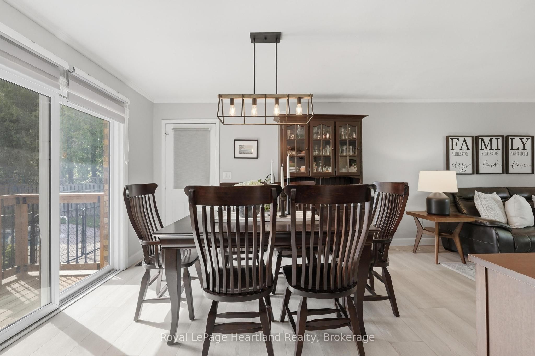 36589 Dunlop Drive Property Photo 9