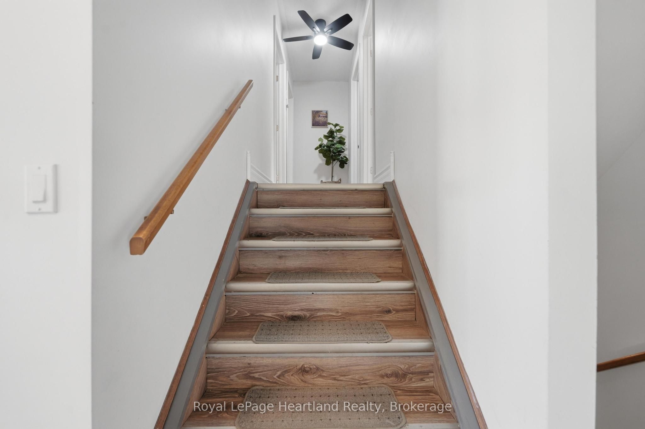 36589 Dunlop Drive Property Photo 12