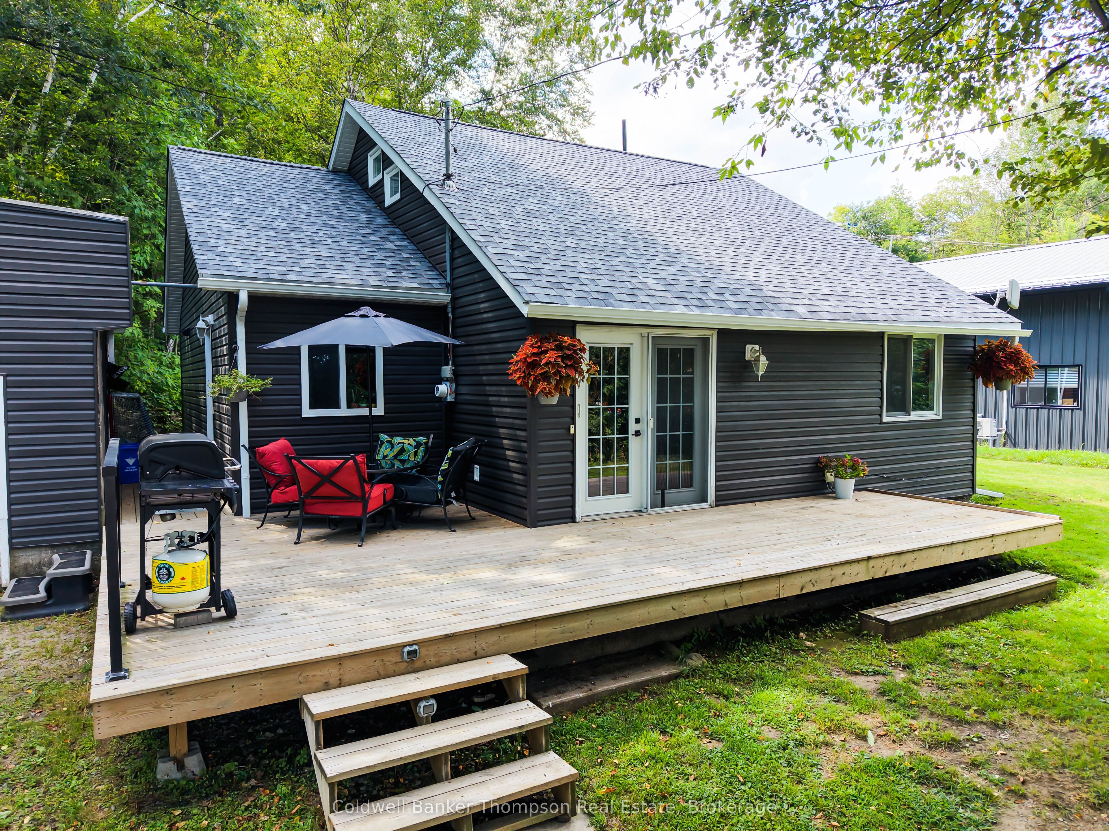 103 Lindgren Road W