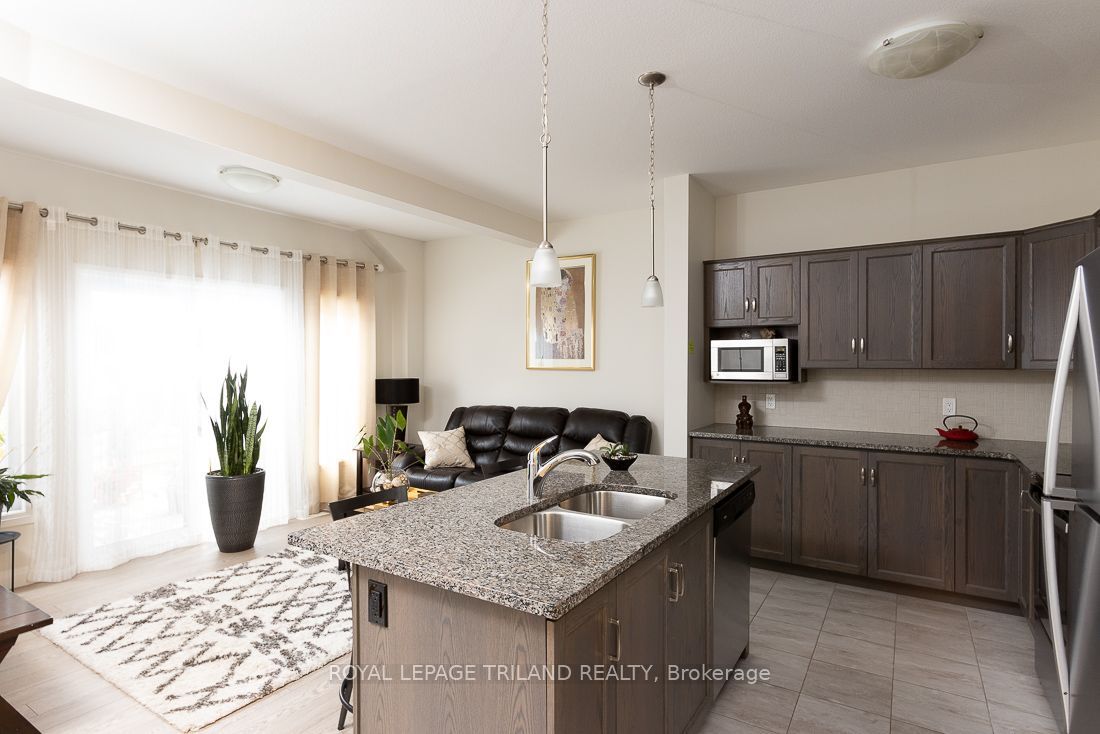 2040 Shore Road 106 Property Photo 3