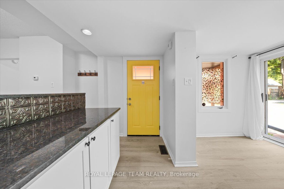 135 Upper Lorne Place Property Photo 15