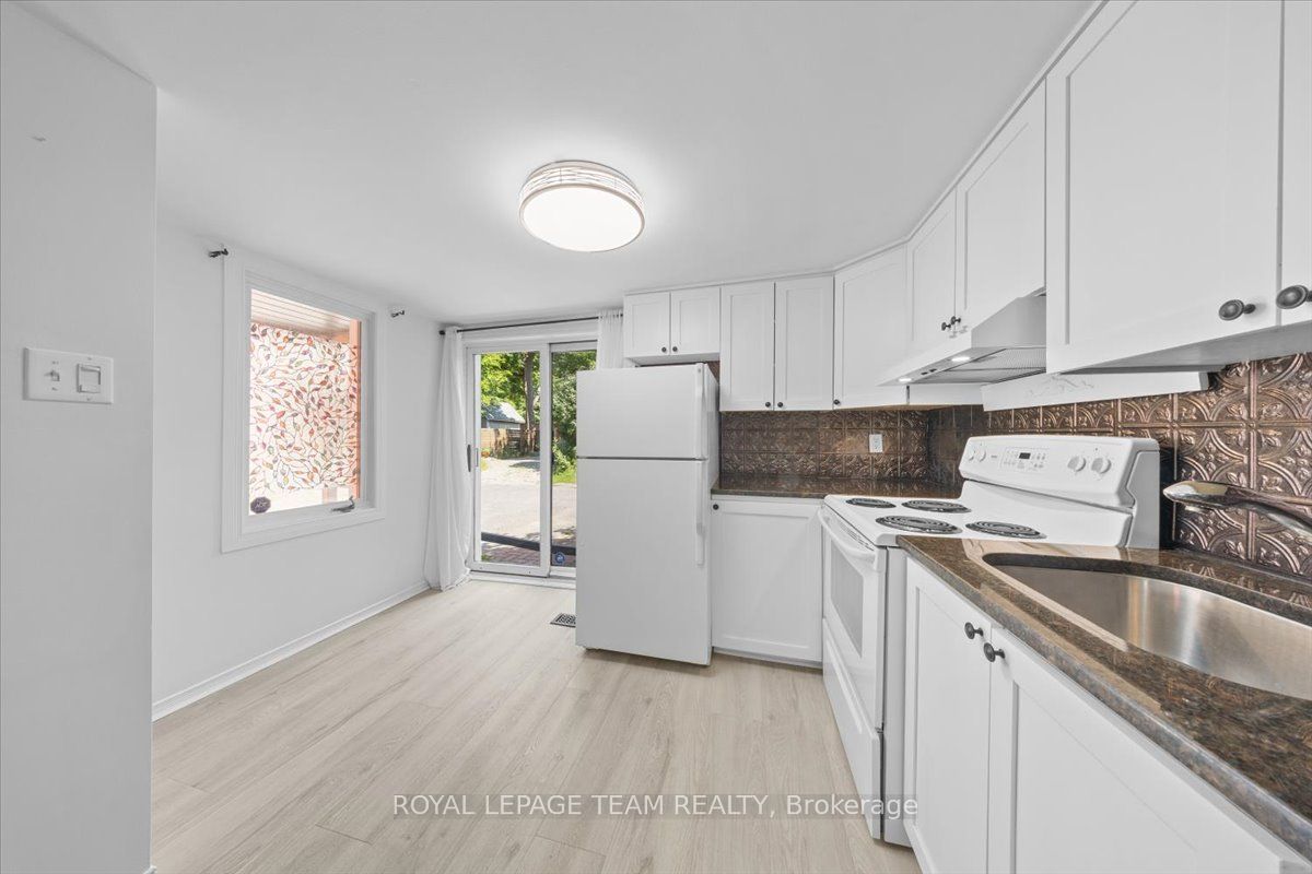 135 Upper Lorne Place Property Photo 18