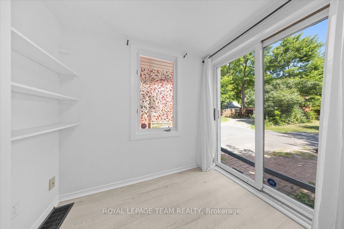 135 Upper Lorne Place Property Photo 19