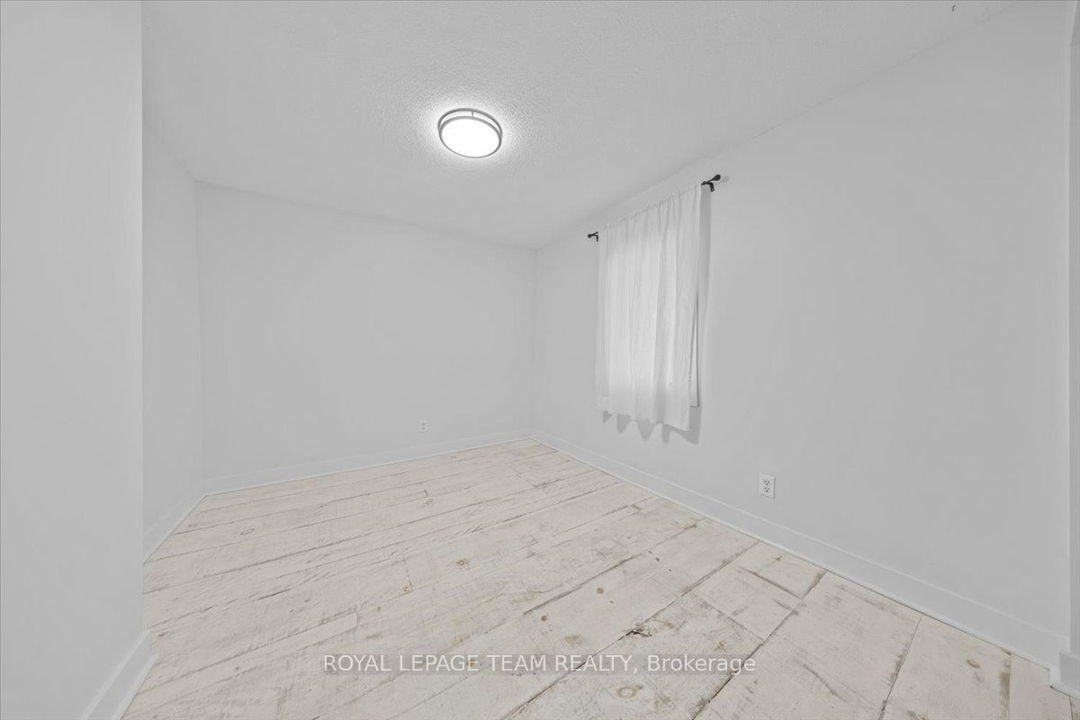 135 Upper Lorne Place Property Photo 21