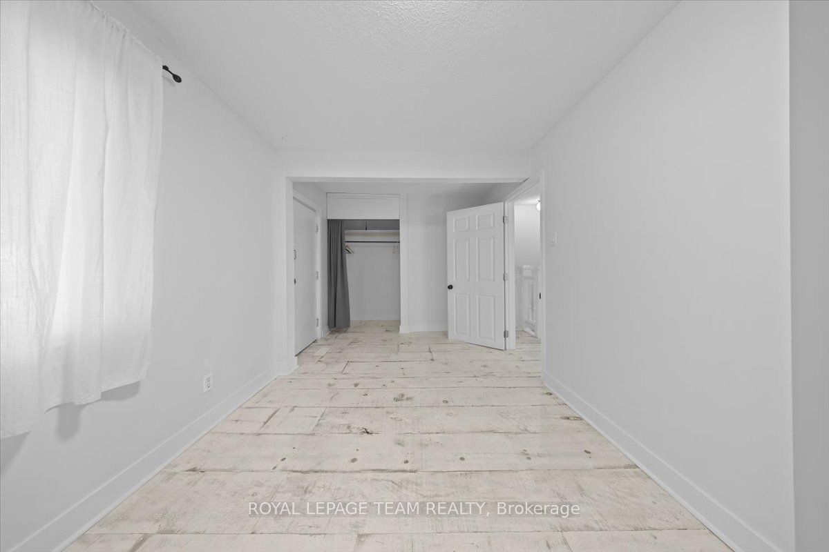 135 Upper Lorne Place Property Photo 22