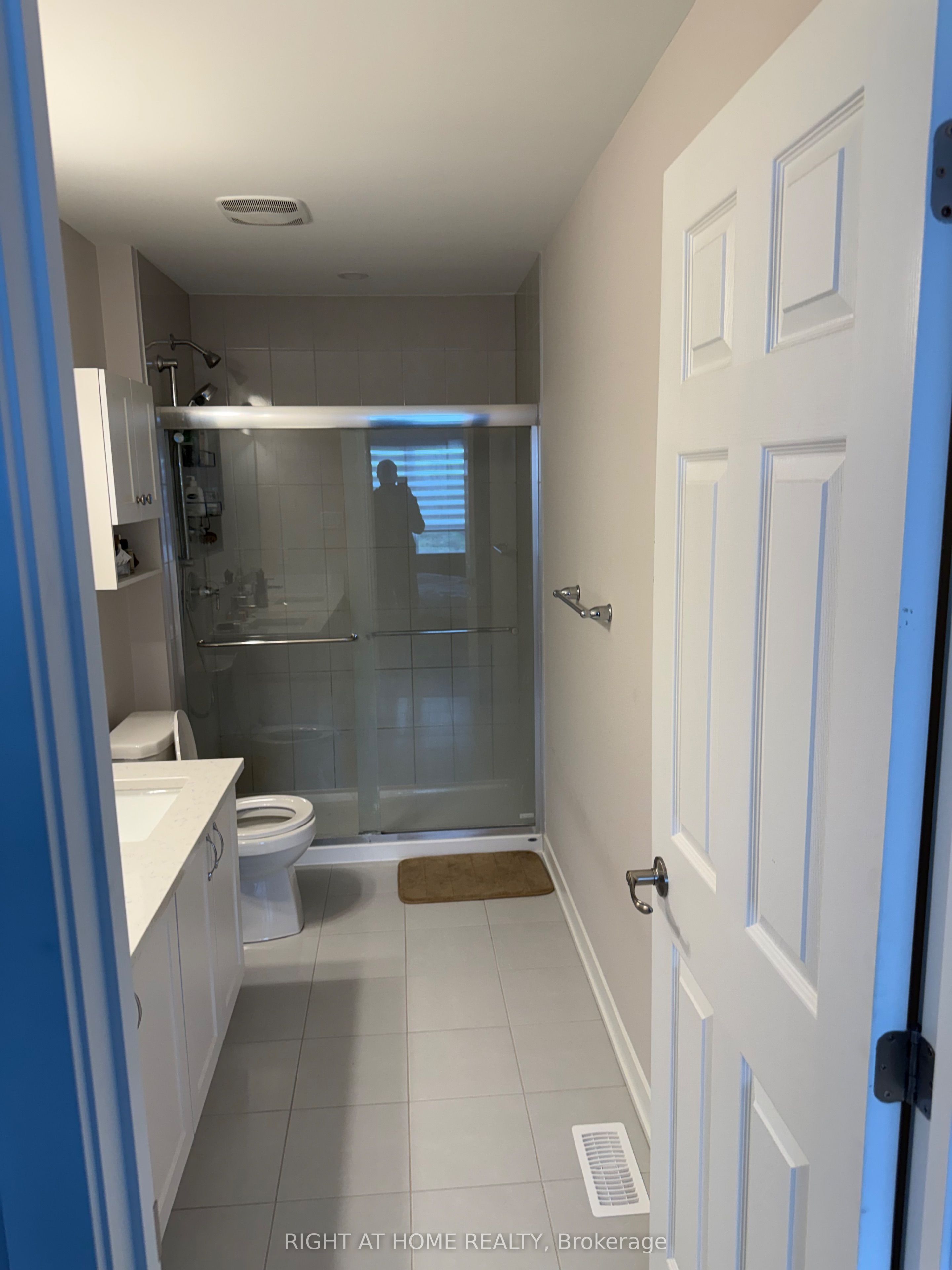 625 Quilter Row Property Photo 3