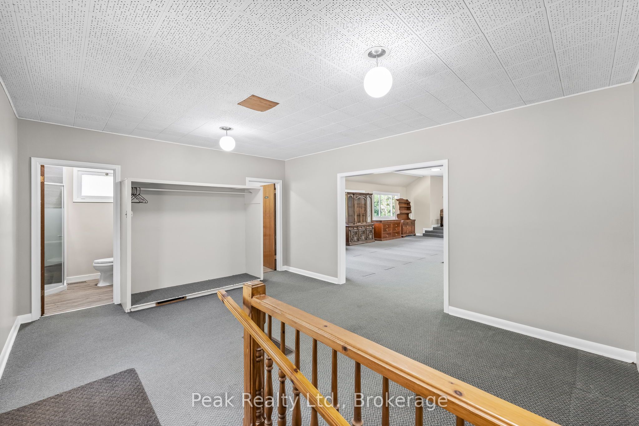 1812 Frontenac Road Property Photo 12