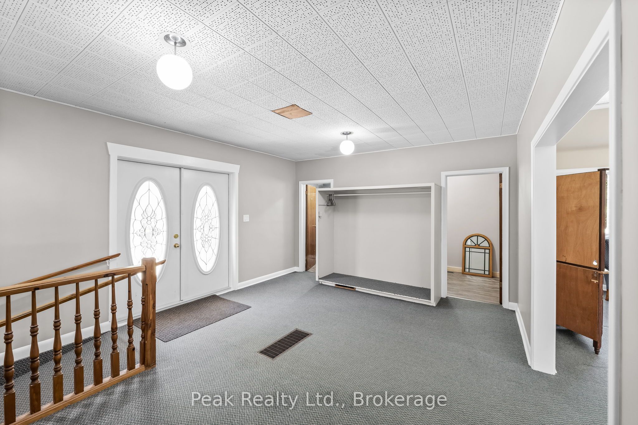 1812 Frontenac Road Property Photo 13
