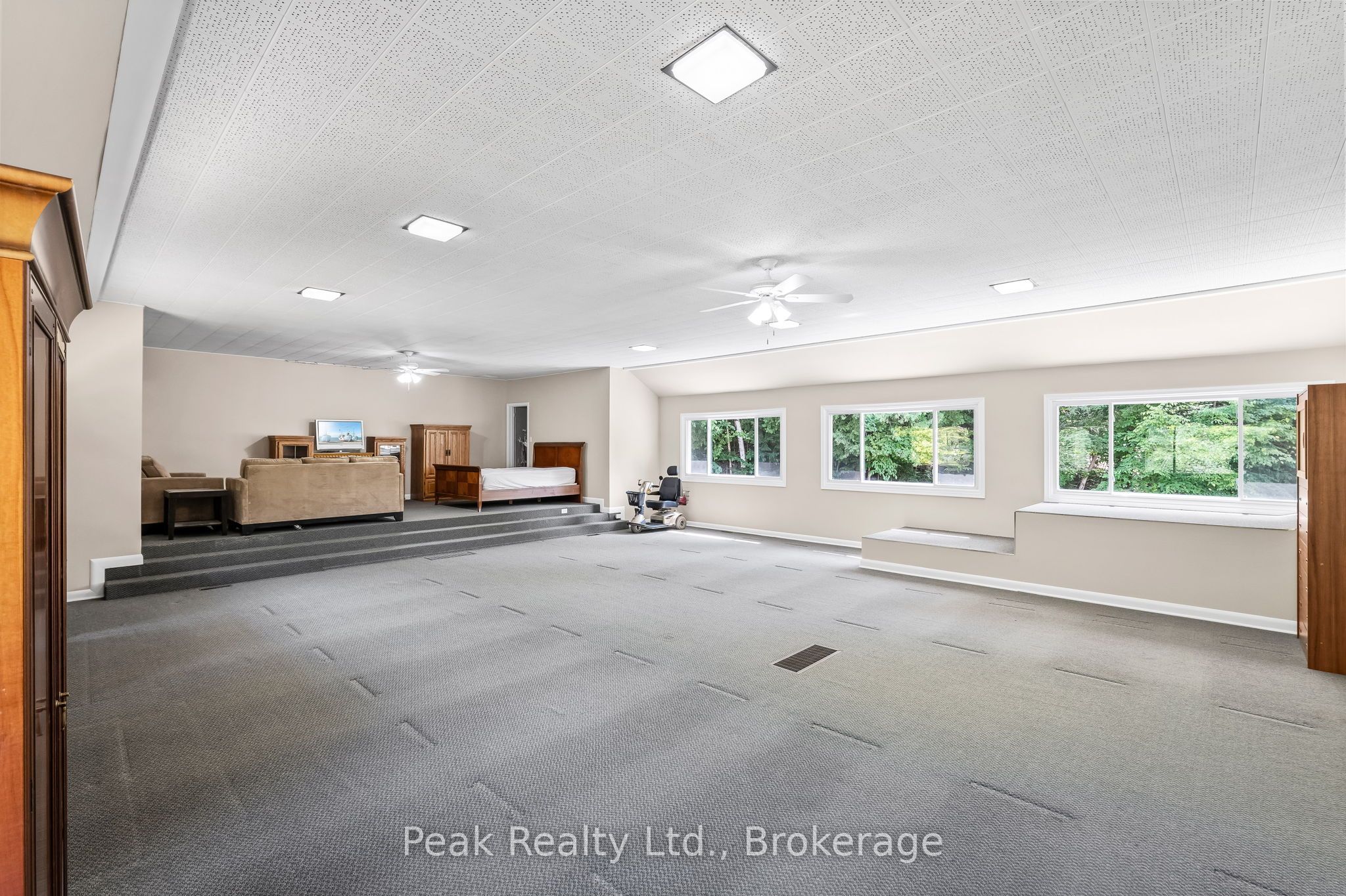 1812 Frontenac Road Property Photo 17