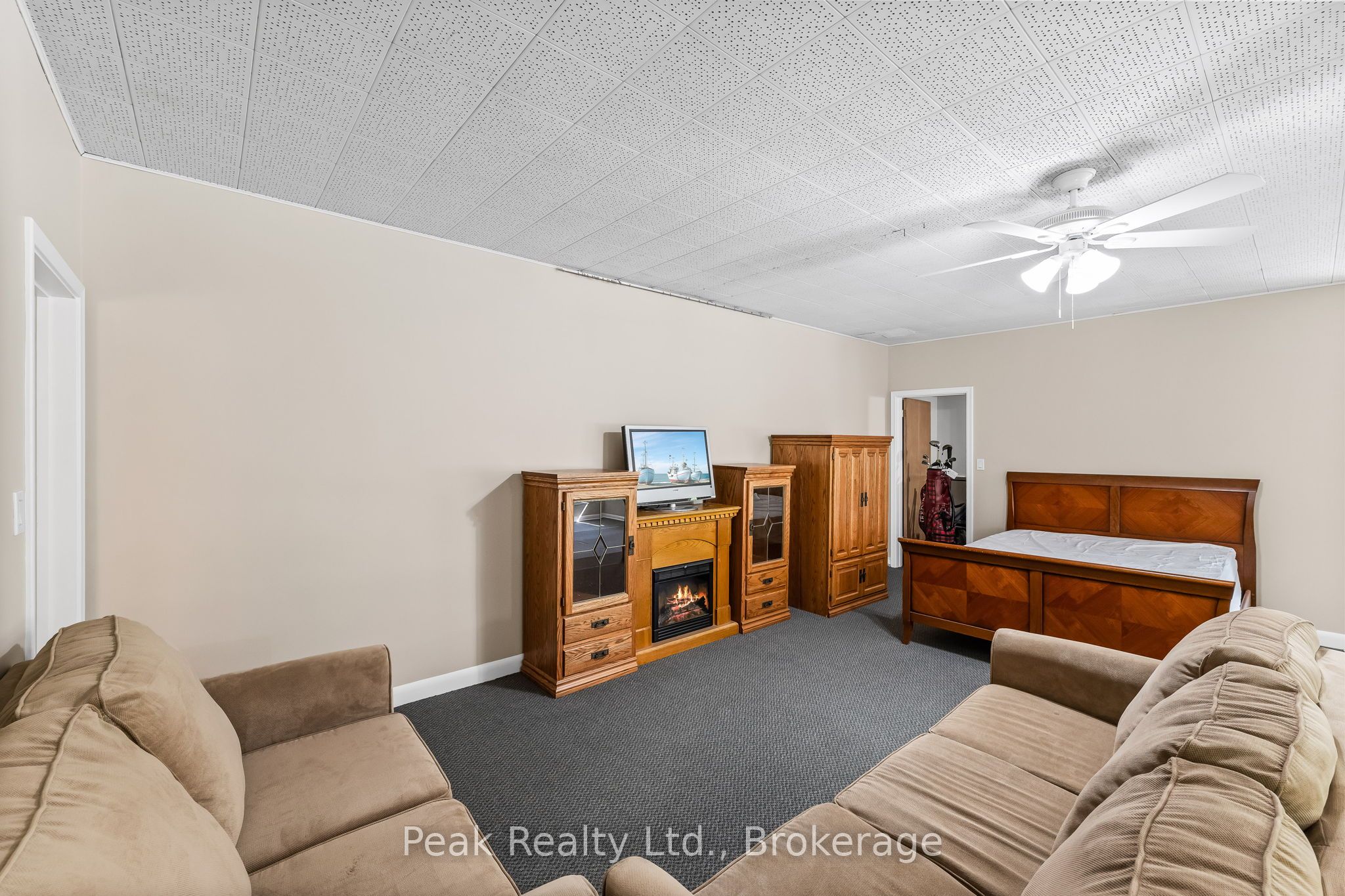 1812 Frontenac Road Property Photo 20