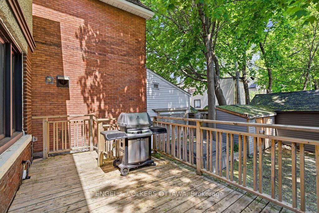475 Kent Street Property Photo 37