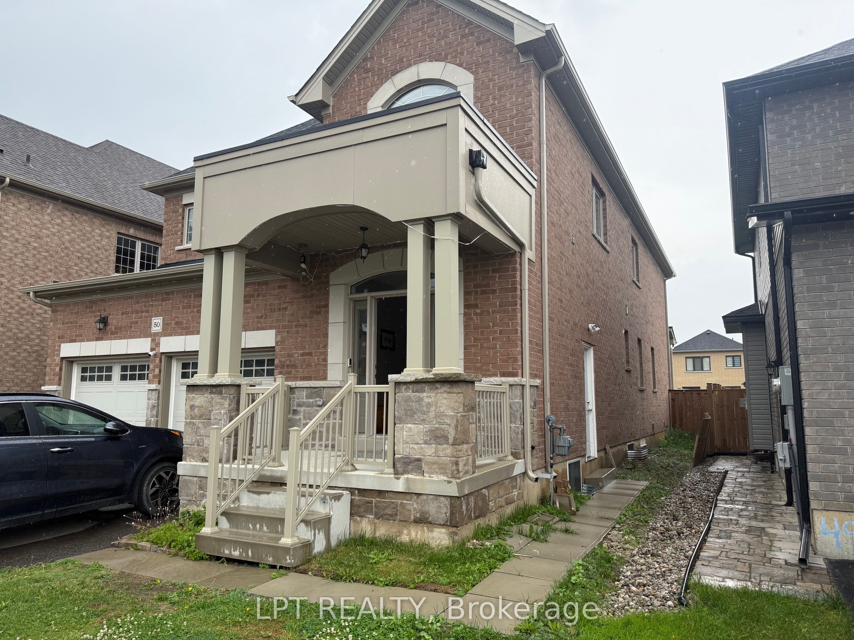 50 Spring Crest (Upper Unit) Way Property Photo 1