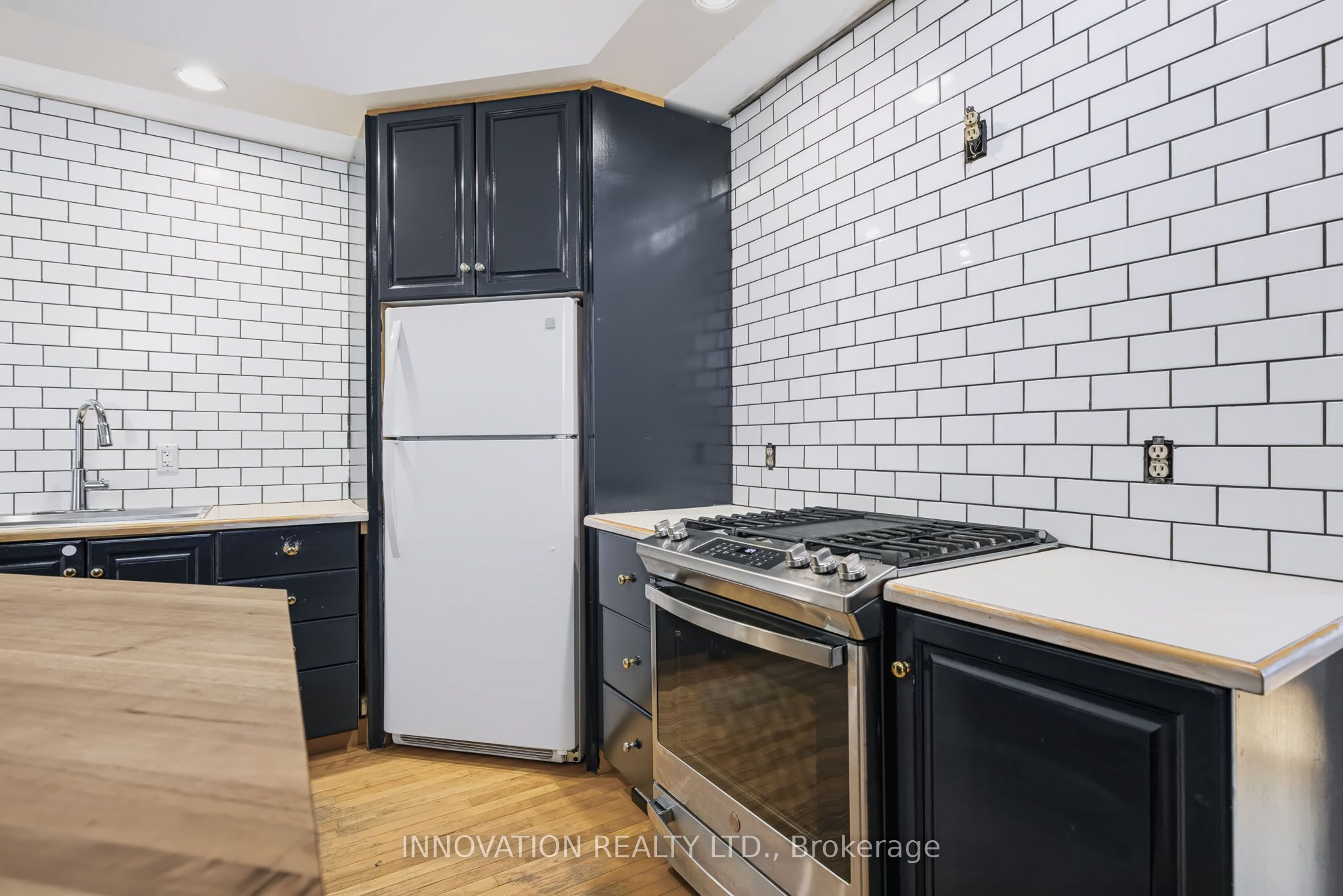 262 Bell Street Property Photo 11