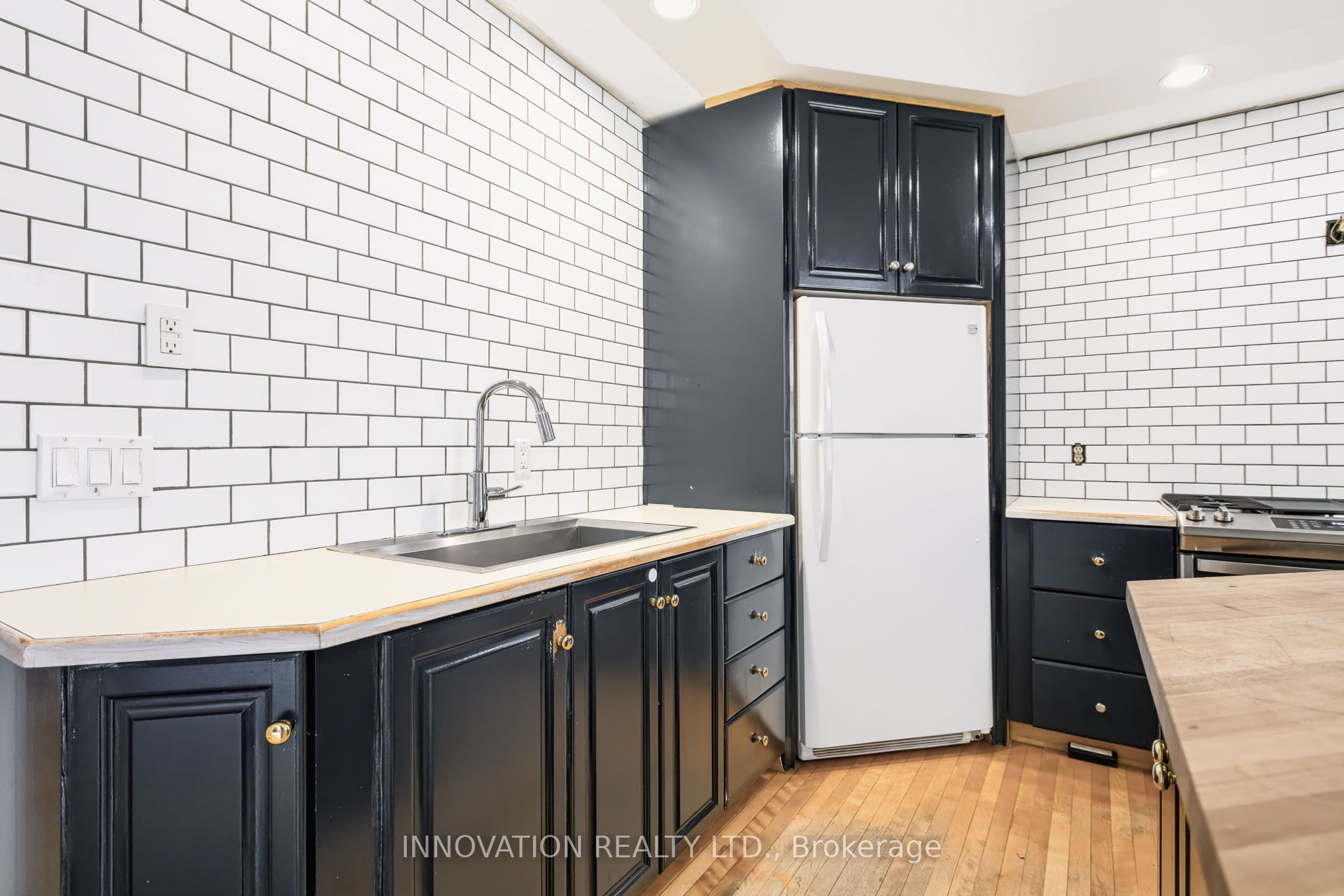262 Bell Street Property Photo 13