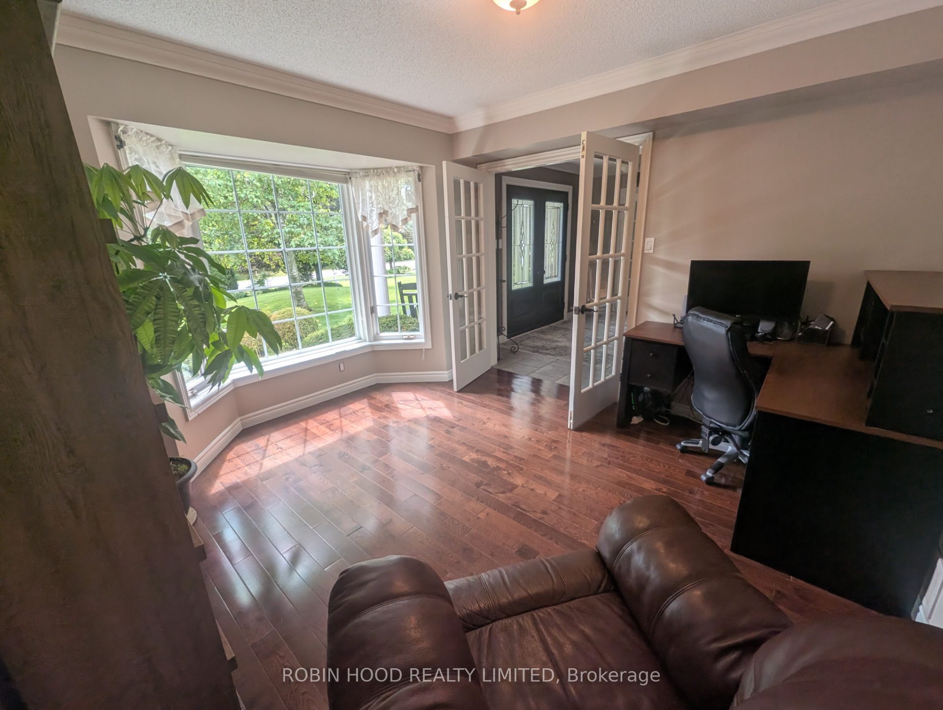 27 Hastings Park Drive Property Photo 5