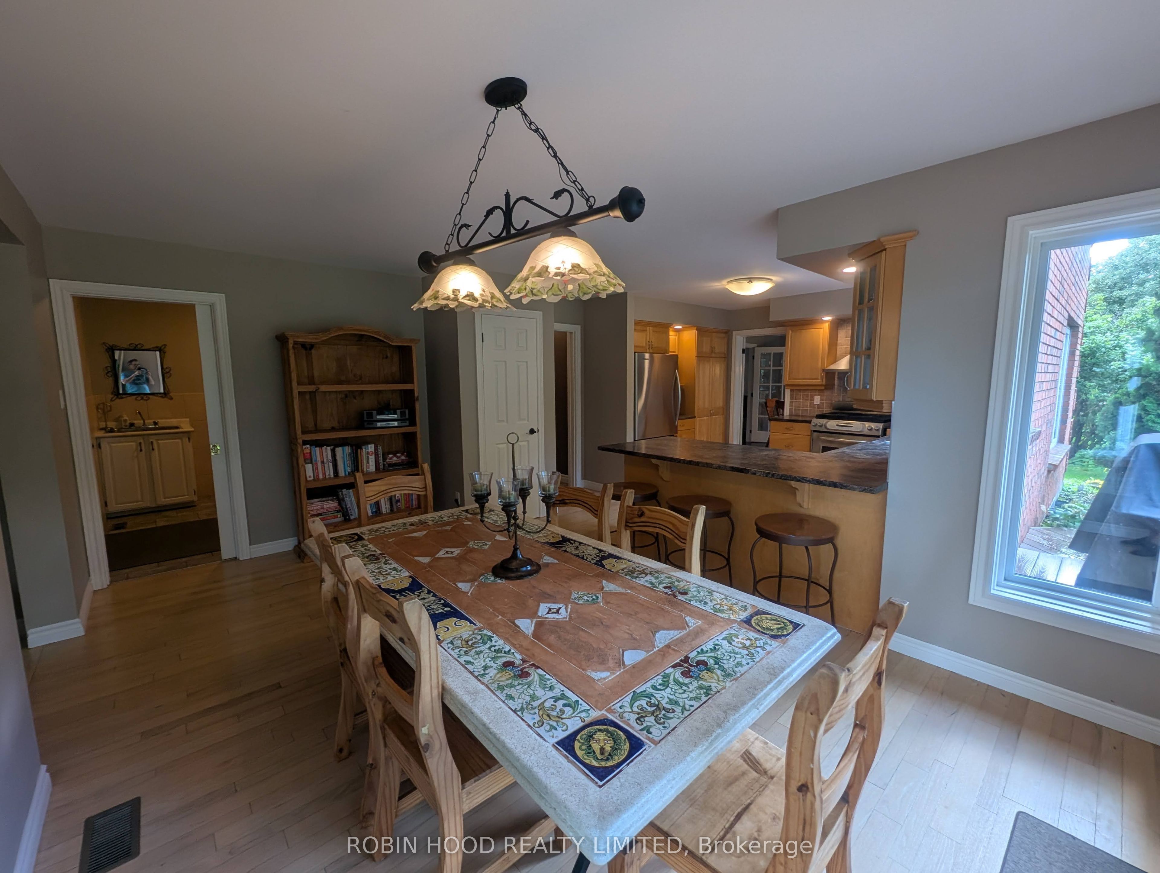 27 Hastings Park Drive Property Photo 9