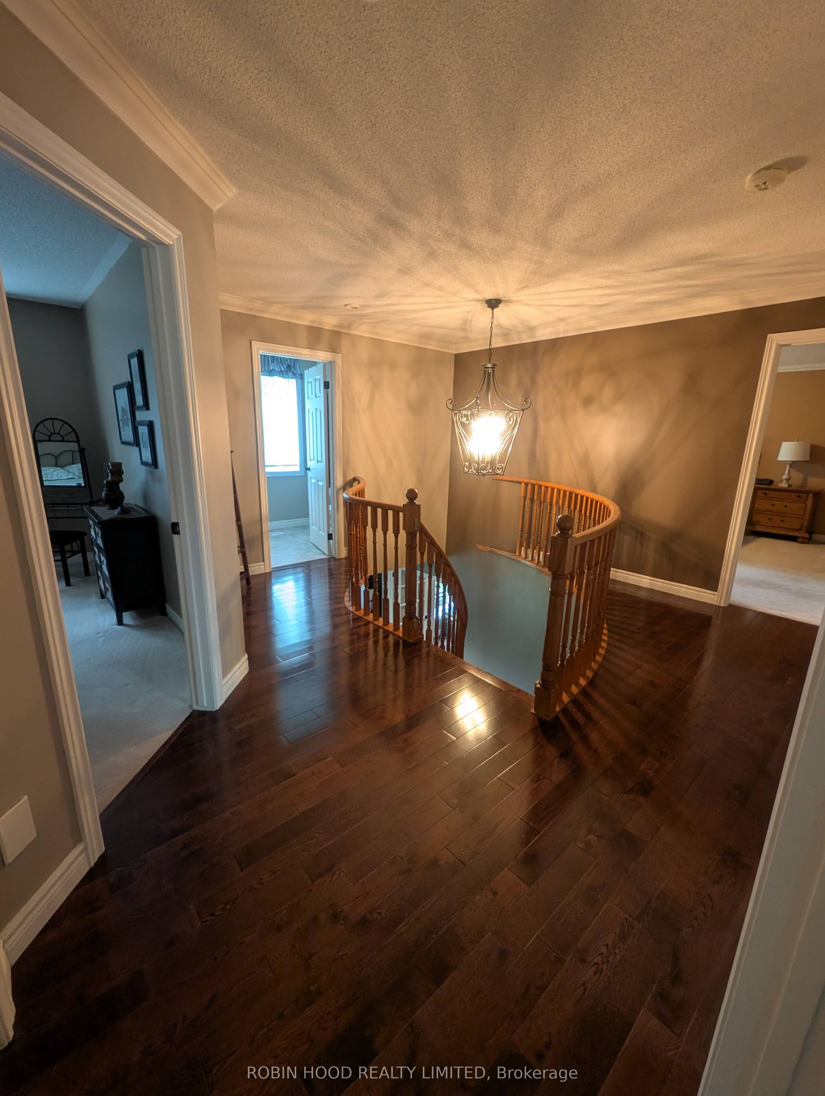 27 Hastings Park Drive Property Photo 16
