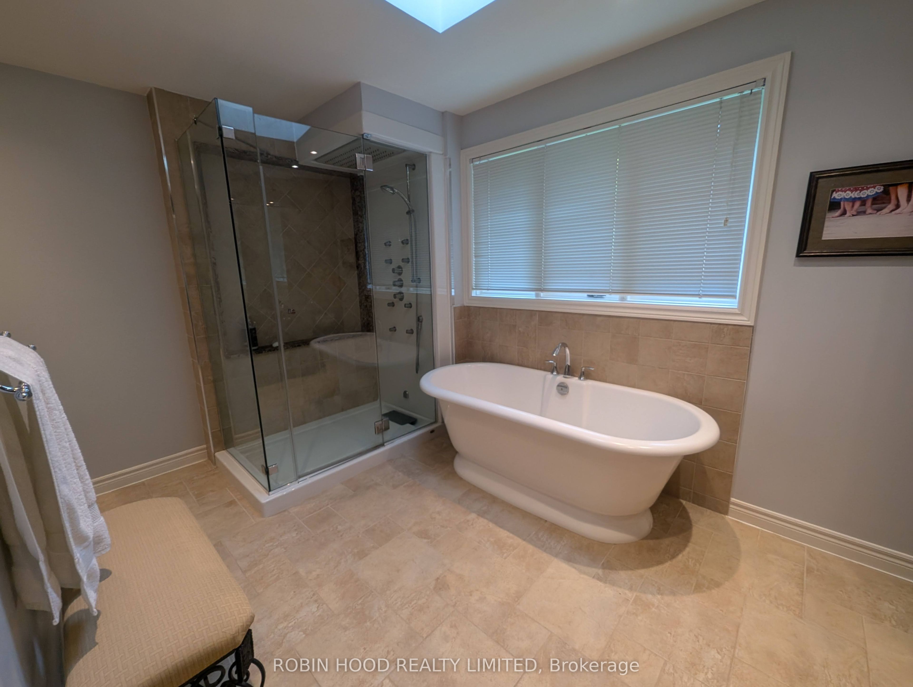 27 Hastings Park Drive Property Photo 18