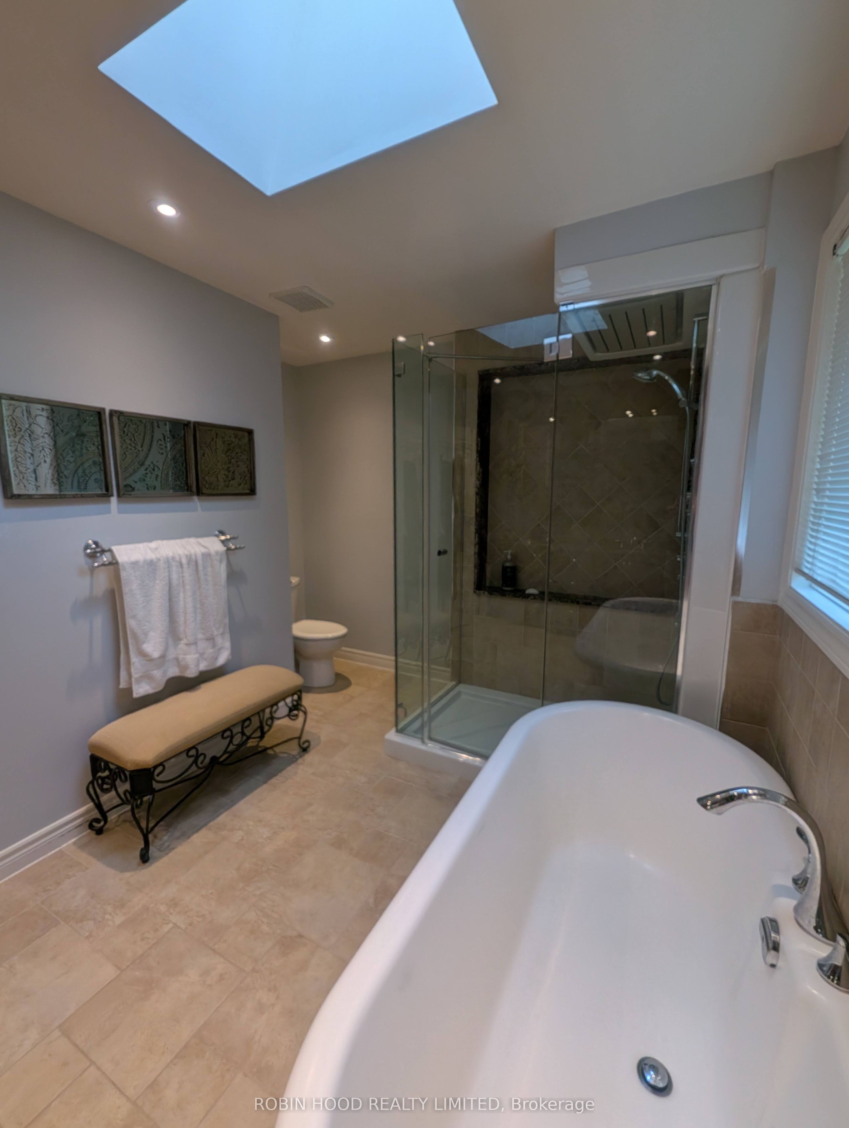 27 Hastings Park Drive Property Photo 19