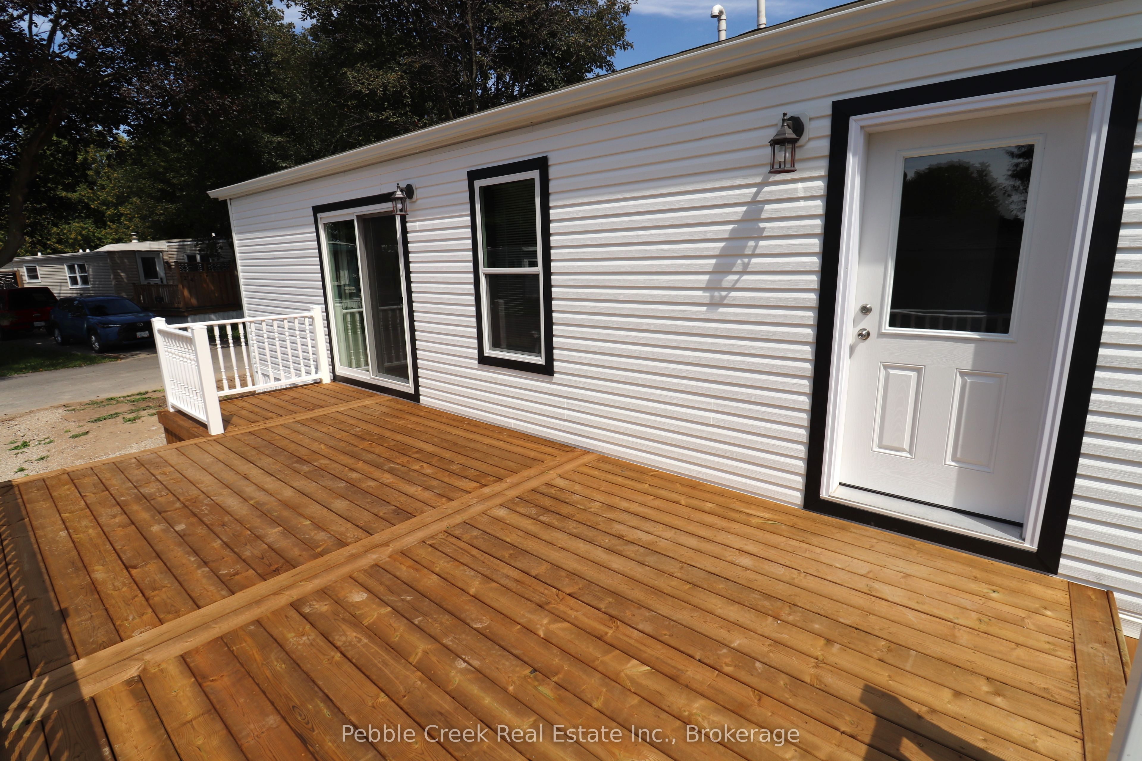 17 Sutton Drive Property Photo 4
